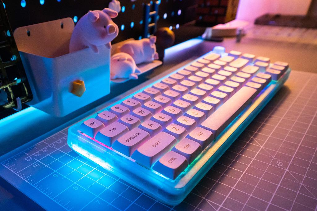 Gamakay LK67 65% Keyboard 機械鍵盤, 電腦＆科技, 電腦周邊及配件, 電腦鍵盤及相關產品 - Carousell