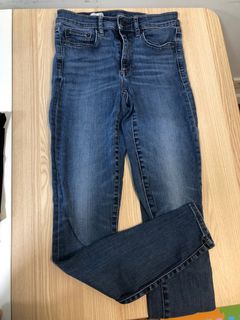 （分類：）位於 。 由 gr34t 提交（商品編號 1159832986，圖片 1）。簡介： 。
