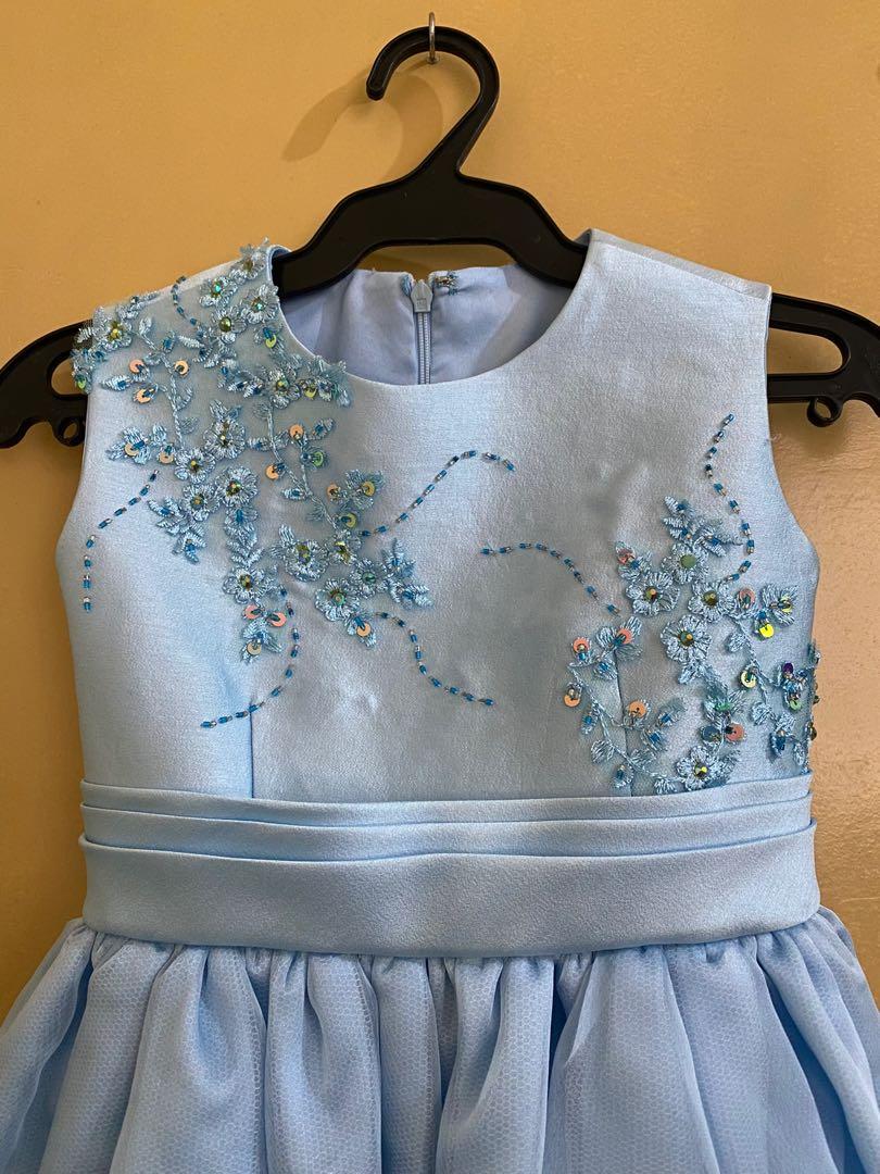 Gown (Category: Babies & Kids Fashion) located in Quezon City. Submitted by ec_rummage (Listing ID 1159856503, Image 3). Description: For age 8-10 years old Used only once.