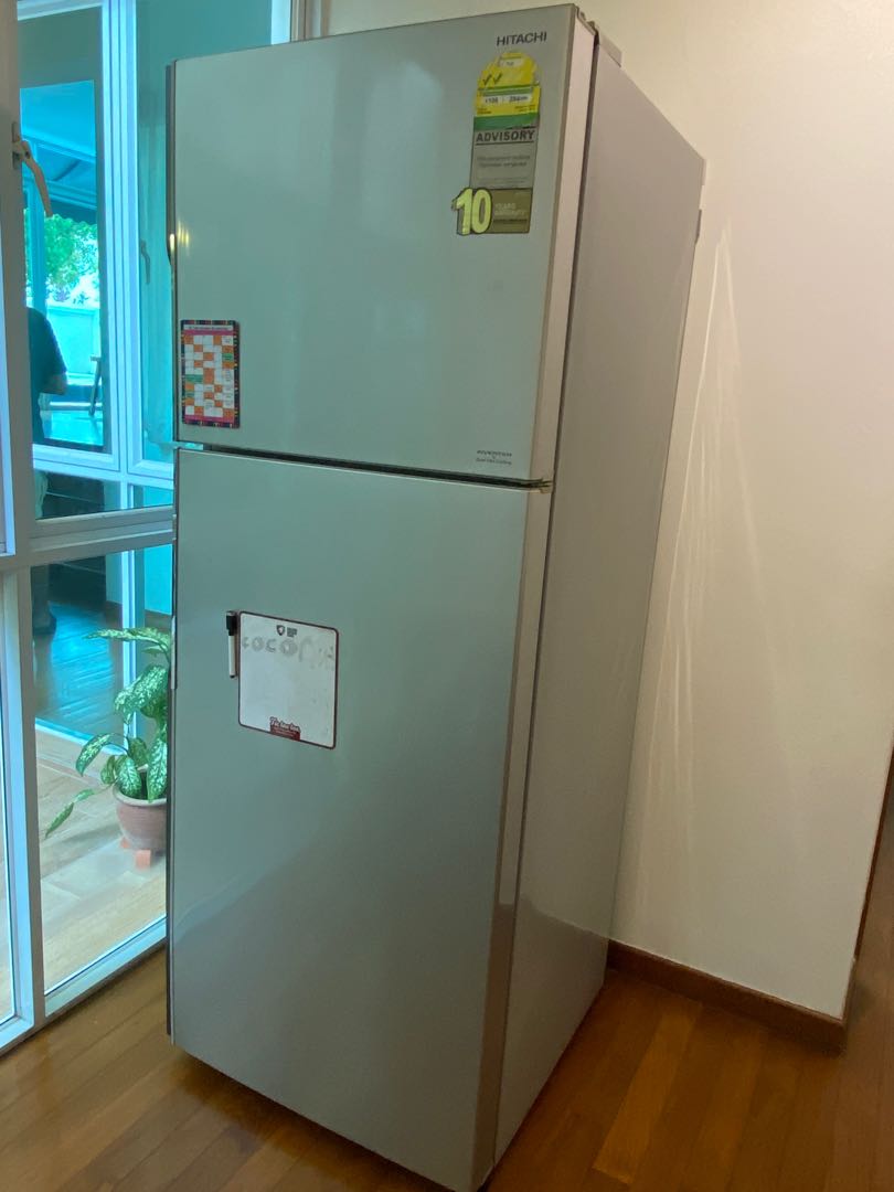 Hitachi stainless look fridge: RV480P3MS, TV & Home Appliances, Kitchen ...