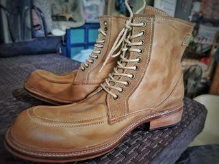 Indian Motorcycles  Tan Leather Boots