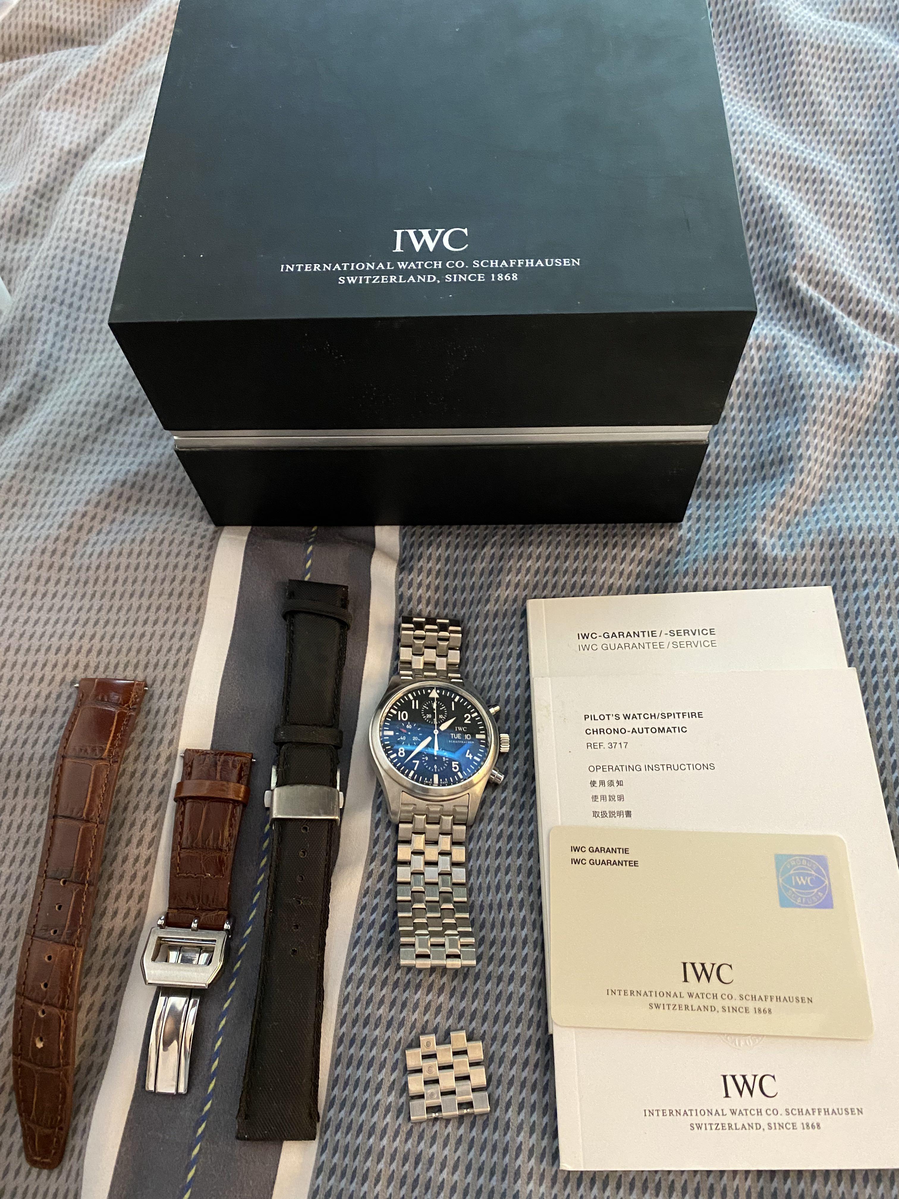 IWC pilot chronograph 3717 42mm steel bracelet fullest Luxury Watches on Carousell