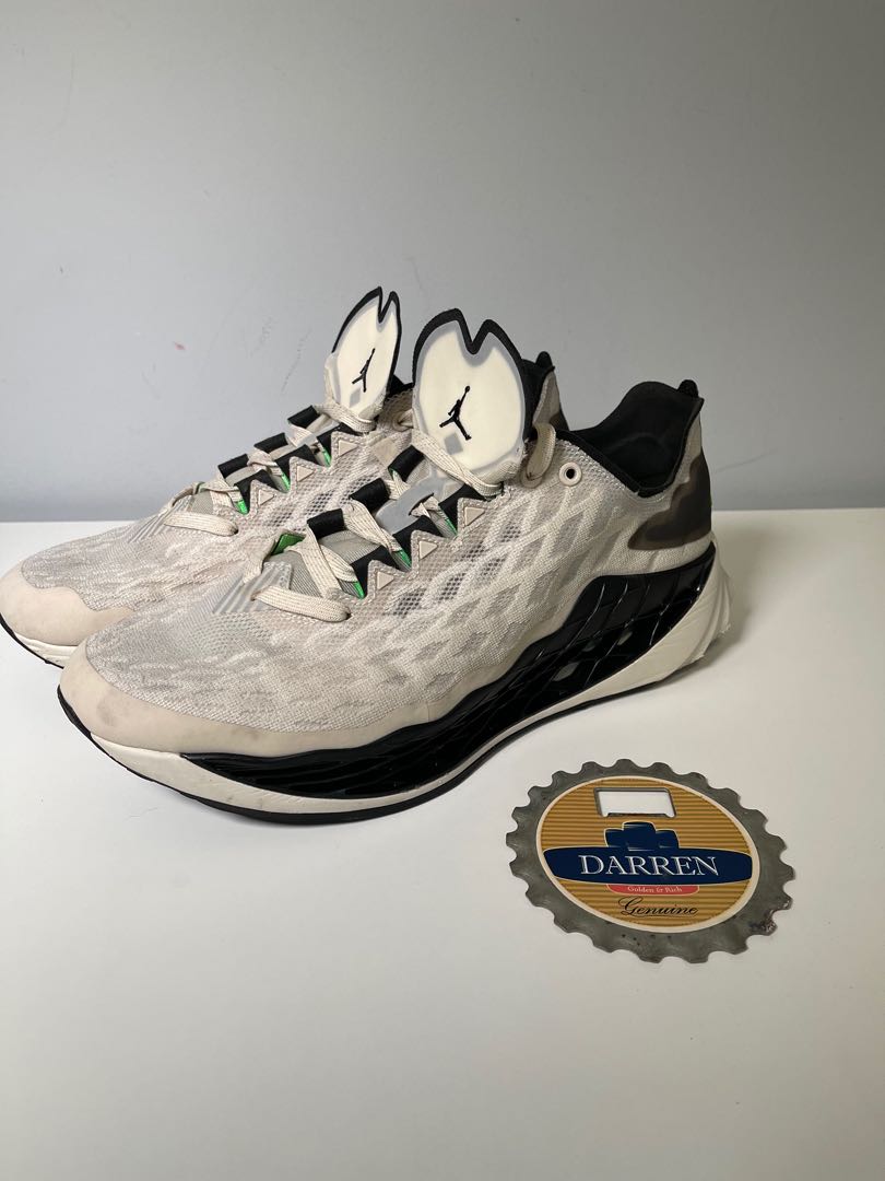 White outlet jordan trunner