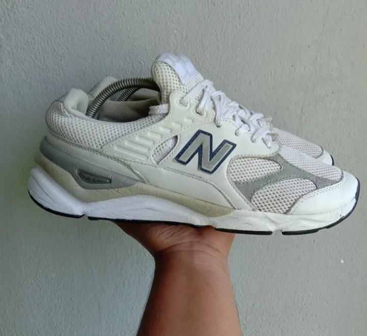New balance deals x90 reconstructed femme