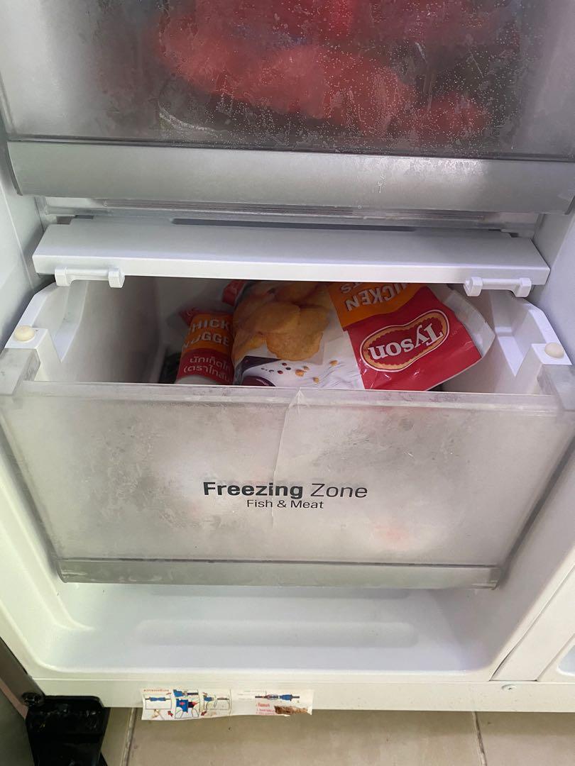 LG 601L side by side fridge freezer, TV & Home Appliances, Kitchen