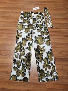 (Category: ) located in . Submitted by xypreloved26 (Listing ID 1159795024, Image 1). Description: .