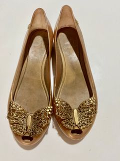 (Category: ) located in . Submitted by glitz_and_glam (Listing ID 1158812414, Image 1). Description: .