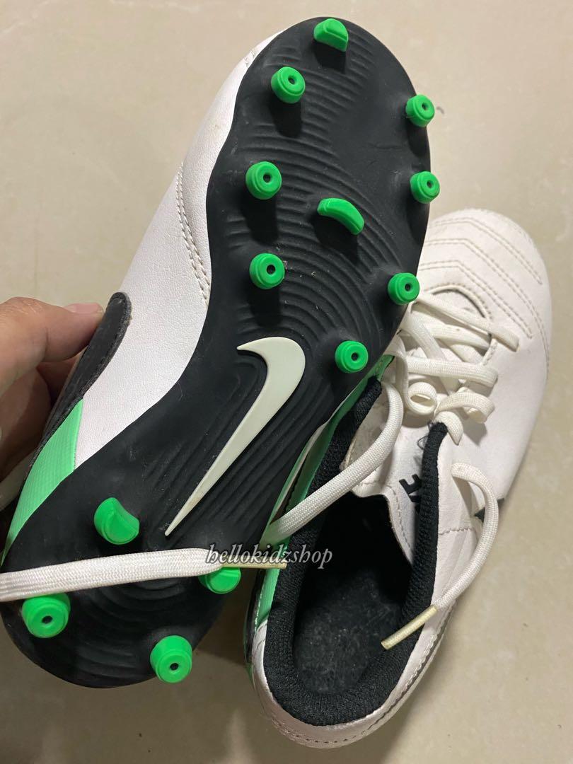Kids shop nike tempo