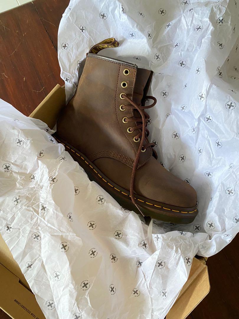 Dr martens 1460 hotsell crazy horse womens