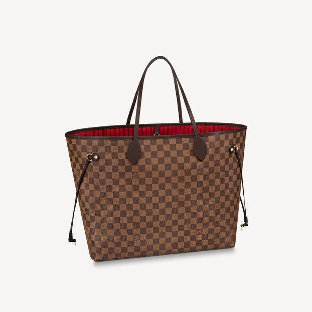 Bundle Jalanan - Seperti yang kita semua tahu, jenama Louis Vuitton (LV) ni  memang mahal. Orang ada-ada seperti R****h M****r je mampu pakai beg LV  original ni. Tapi, tak semestinya kena menabung