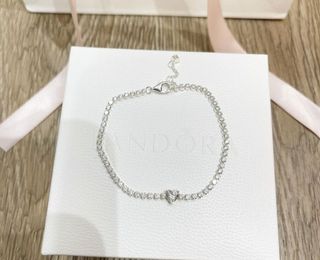 (Category: ) located in . Submitted by love.jewels (Listing ID 1159908974, Image 1). Description: .