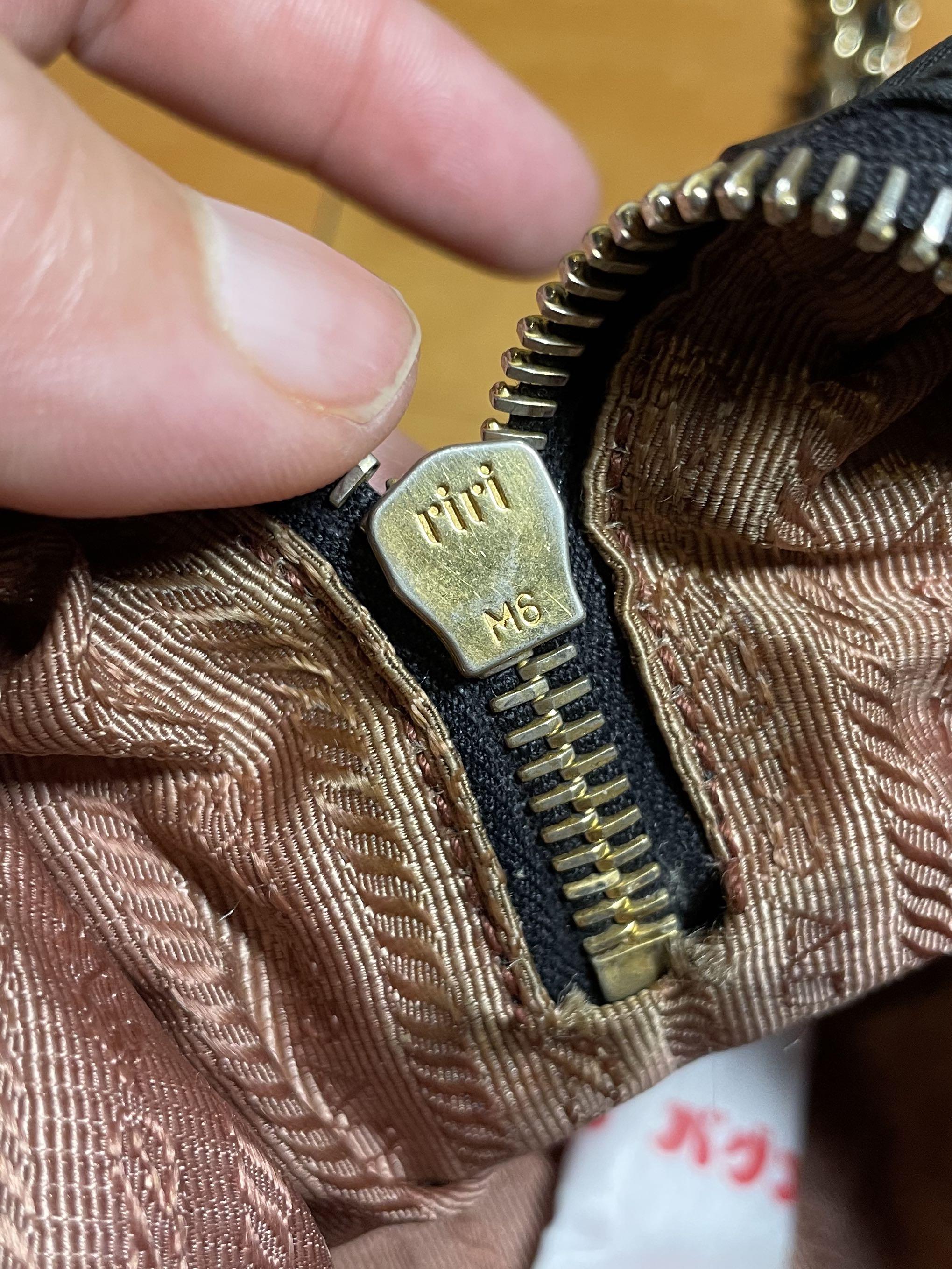 Riri zipper prada 2025