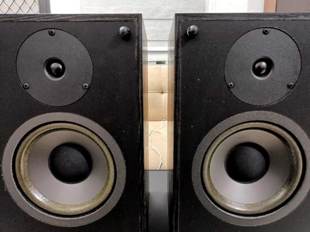 Psb 300 series bookshelf speakers discount