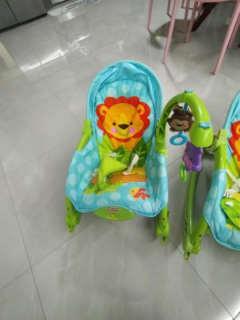 Last piece Baby rocker twins 8 each Twinnie, Babies & Kids, Baby