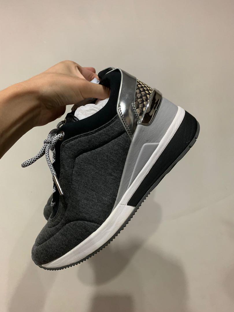 Rtp 300 Brand New Authentic Michael Kors Shoes