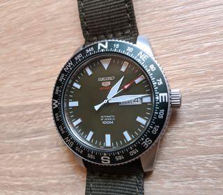 Seiko 5 SRP663