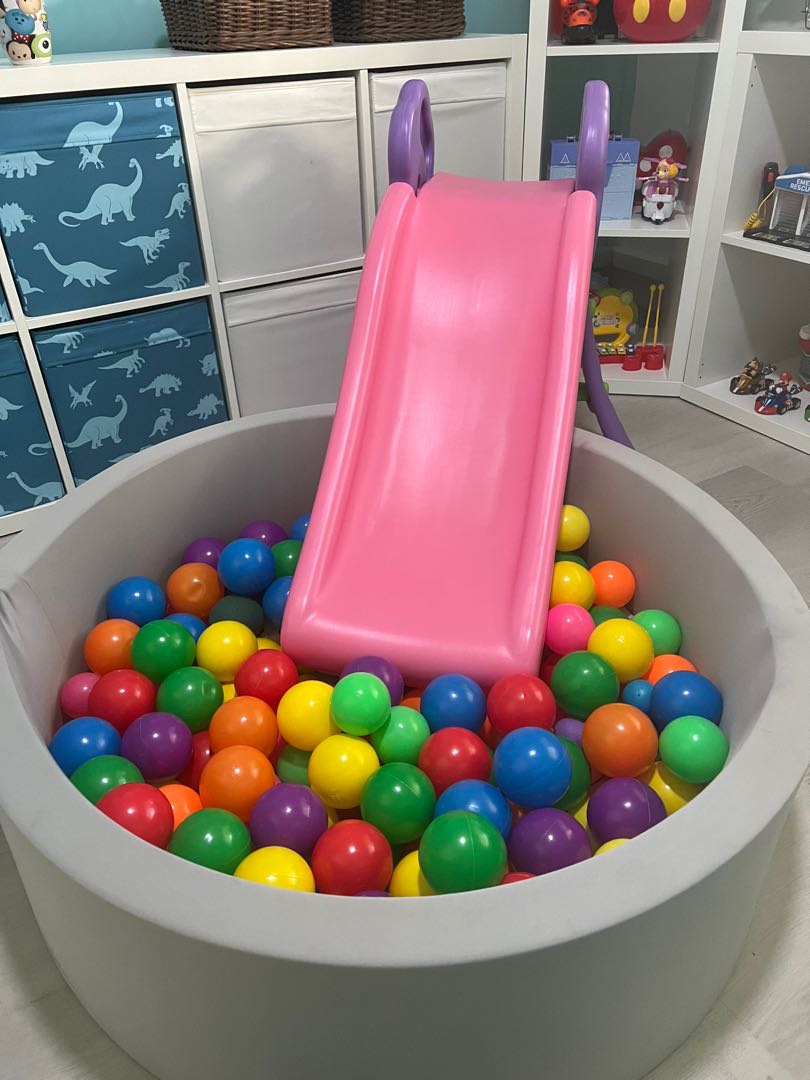 Baby ball 2025 pit with slide