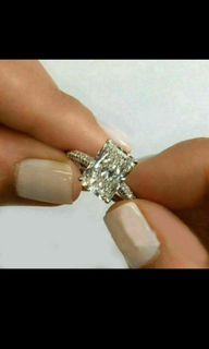 Solitaire Engagement Ring.. Onhnd size 7