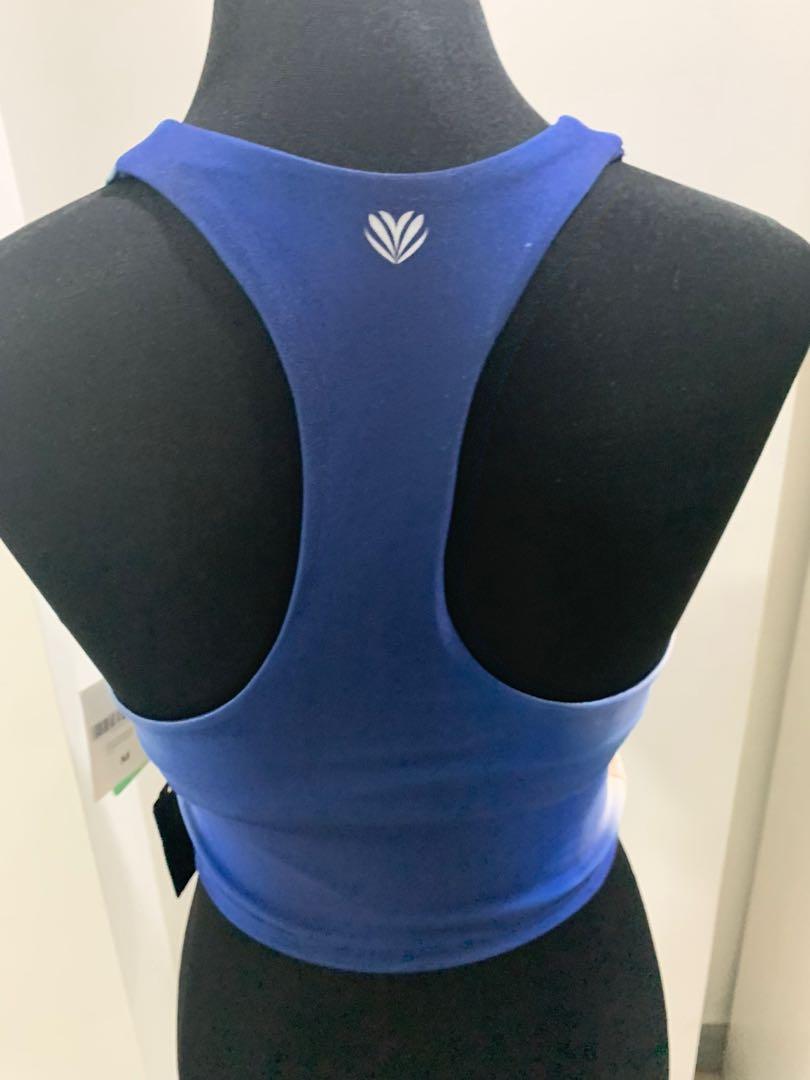 Sports bra (forever 21) (Category: Activewear) located in Pasig City. Submitted by mibella_declutters (Listing ID 1159878228, Image 2). Description: Sports bra Size Medium Rfs: decluttering Shipping c/o buyer .