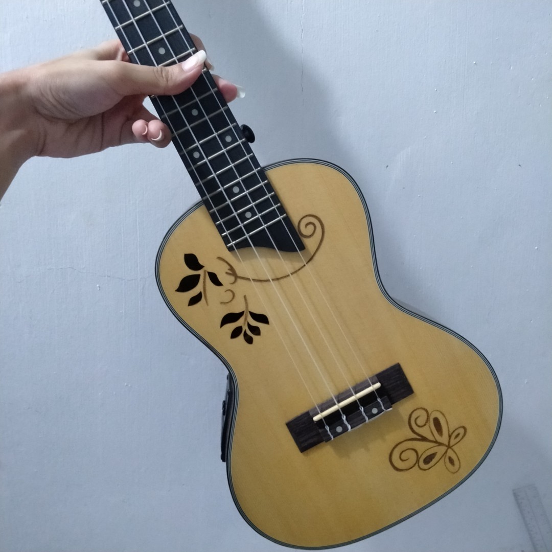 Sqoe ukulele deals price