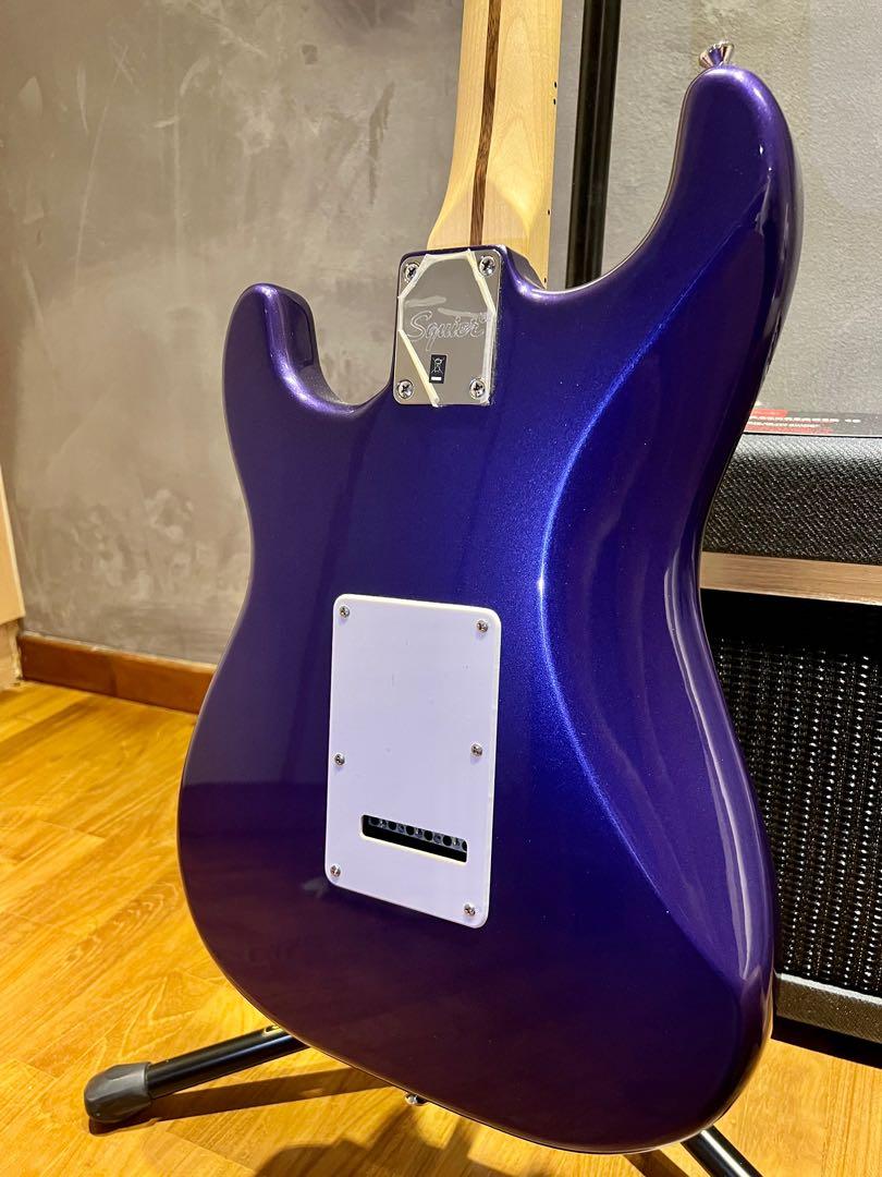 Squier fsr bullet stratocaster shop in metallic purple