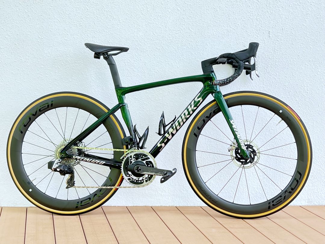 S works tarmac new arrivals 49