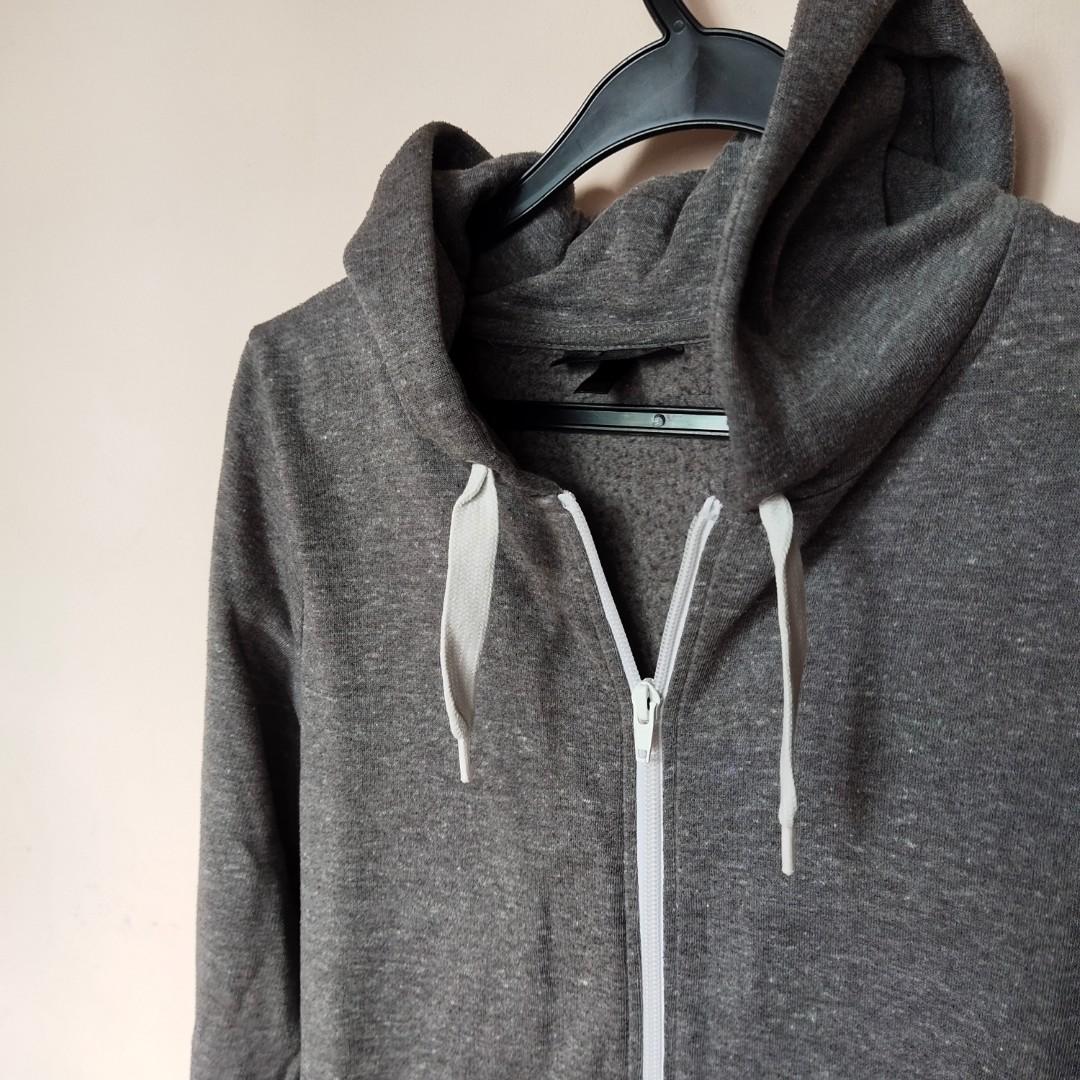 topshop zip hoodie in grey Women s Fashion Coats Jackets and Outerwear on Carousell