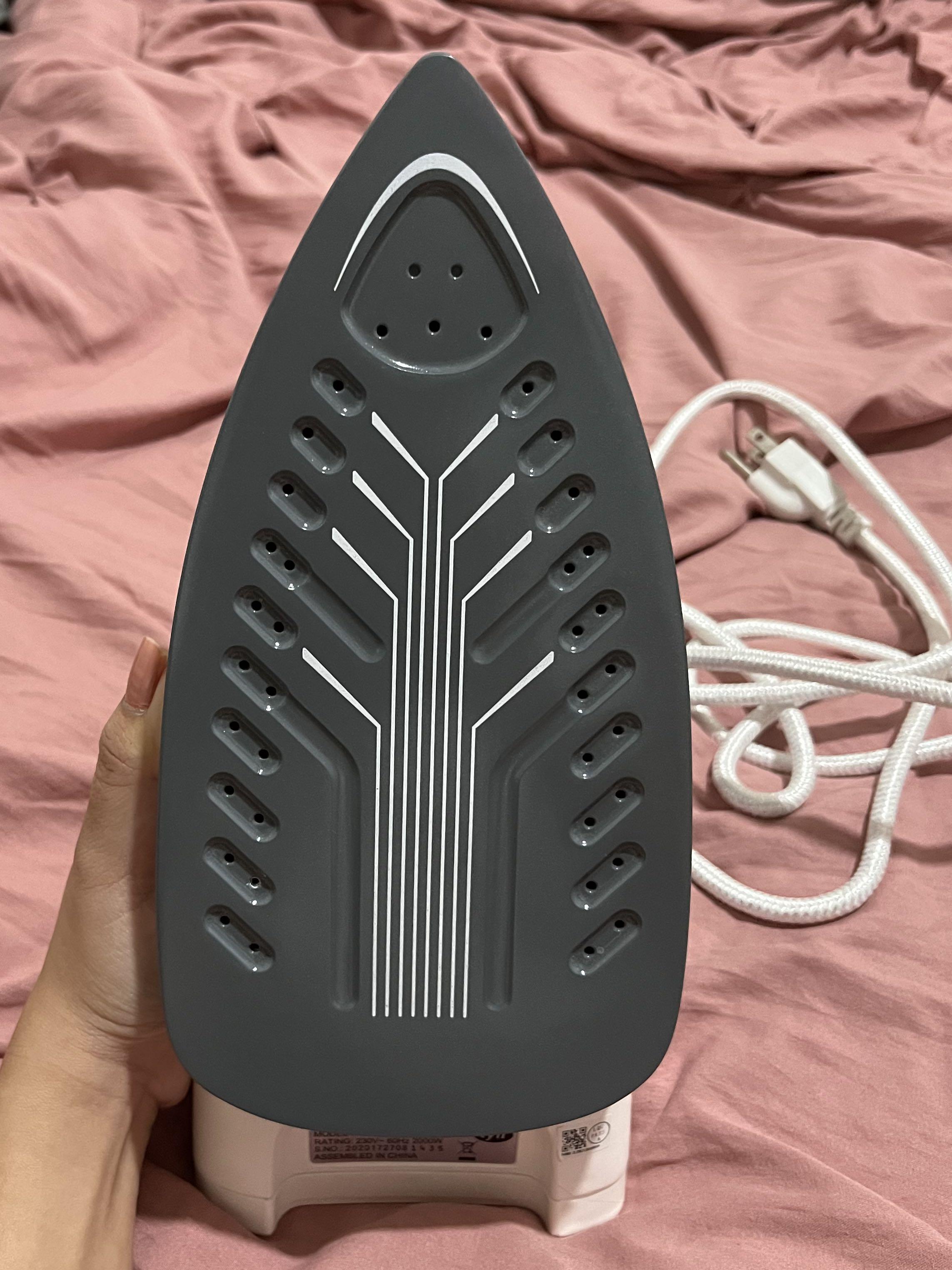 Tylr iron steamer, TV & Home Appliances, Irons & Steamers on Carousell