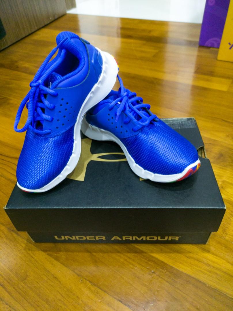 Under Armour Kids Shoe, Babies & Kids, Babies & Kids Fashion on Carousell