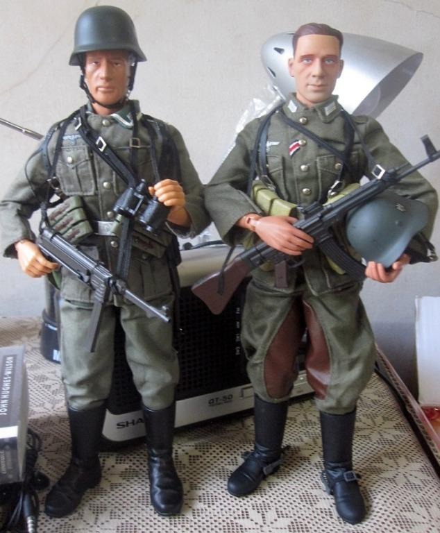 x2 WWII German Soldiers Action Figures 1 6 scale 12 Inches