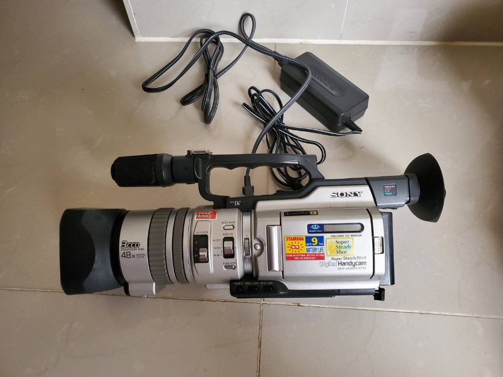 二手中古手持攝影機DV SONY DCR-VX2000 二顆電池錄影機攝影機包, 相機攝影, 其他相機在旋轉拍賣