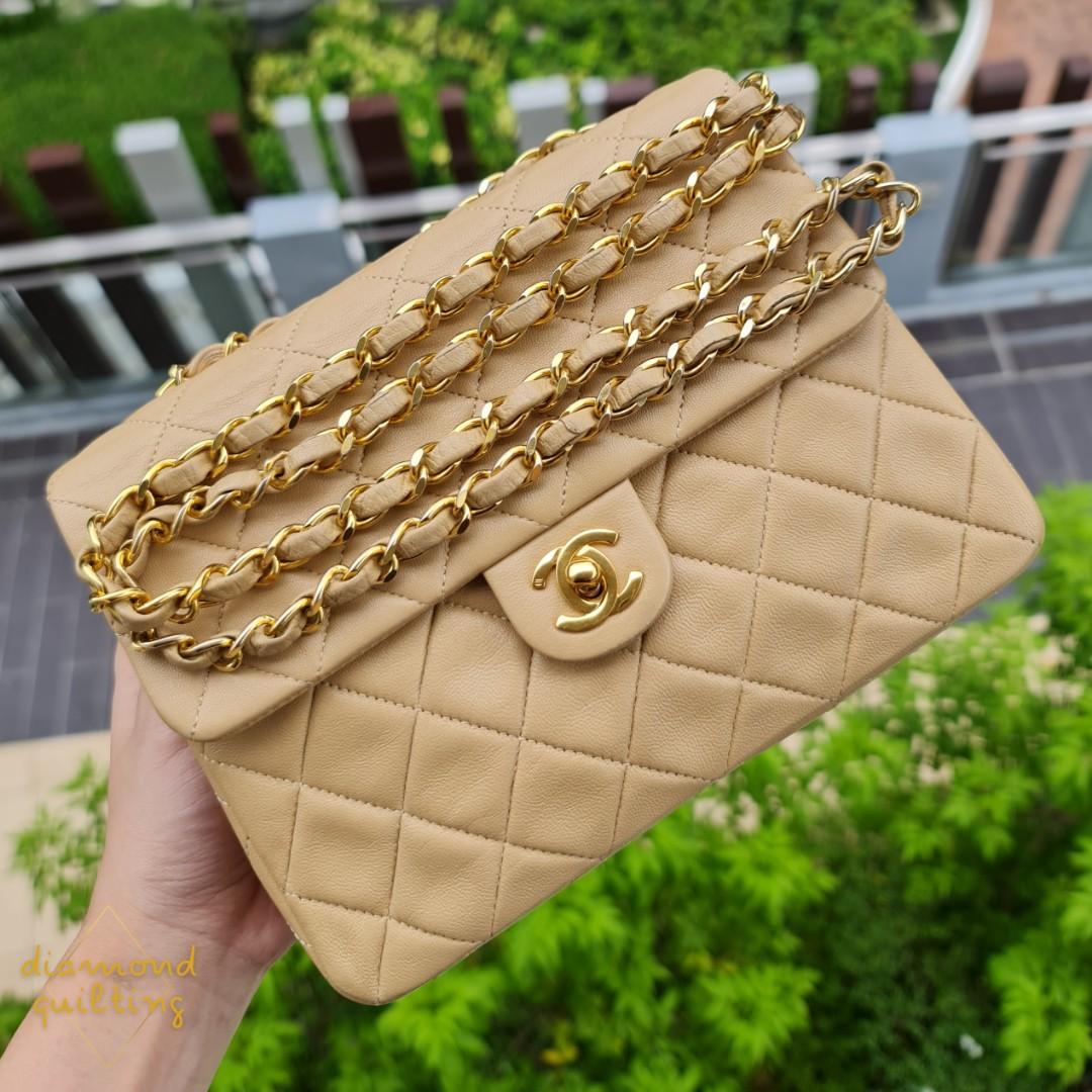 🍞 [SOLD] VINTAGE CHANEL CLASSIC MINI SQUARE FLAP BAG 20CM 20 CM BEIGE LAMBSKIN  24K GHW GOLD HARDWARE / 17cm 17 black, Luxury, Bags & Wallets on Carousell