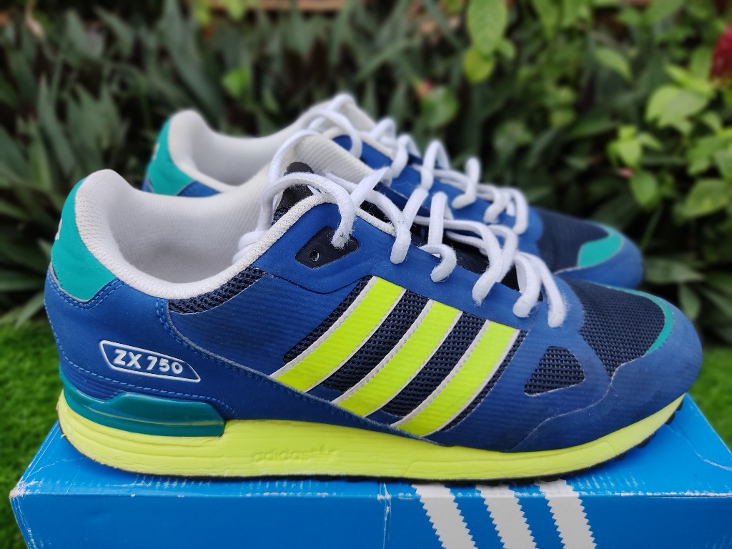 ADIDAS ZX750 ROSSI, Men's Fashion