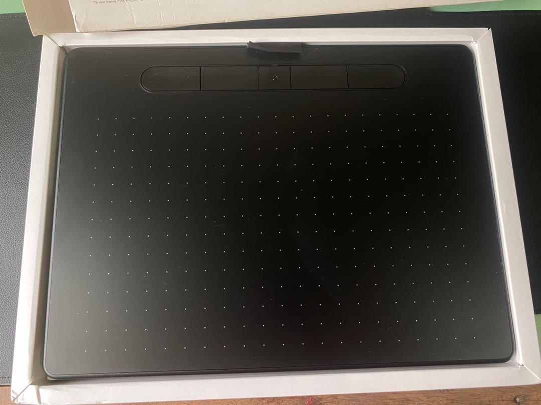 Almost New Wacom Tablet CTL-6100WL model (Category: Other Accessories) located in San Jose. Submitted by closet2go (Listing ID 1159945174, Image 1). Description: Used only 5 times box is damaged but the tablet is in a perfect condition. Bought this for 11,990 php in shopee. Price is negotiable. Rfs: Not using it anymore. .