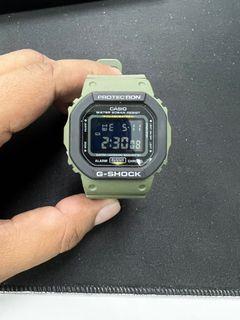 CASIO G SHOCK DW - 5610SU