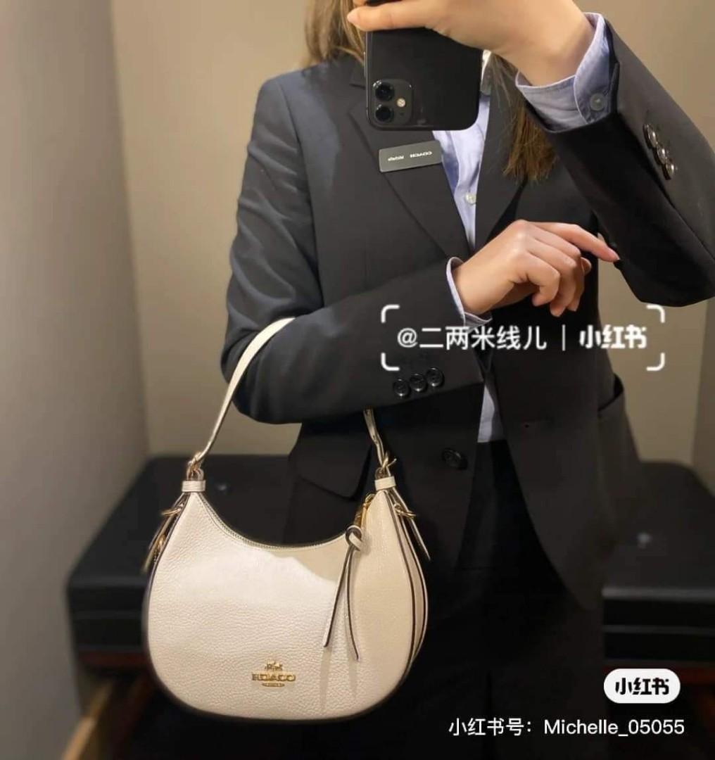 kleo hobo white