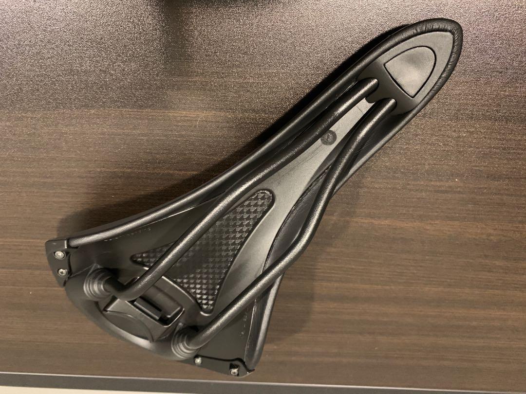 fizik r7 saddle review