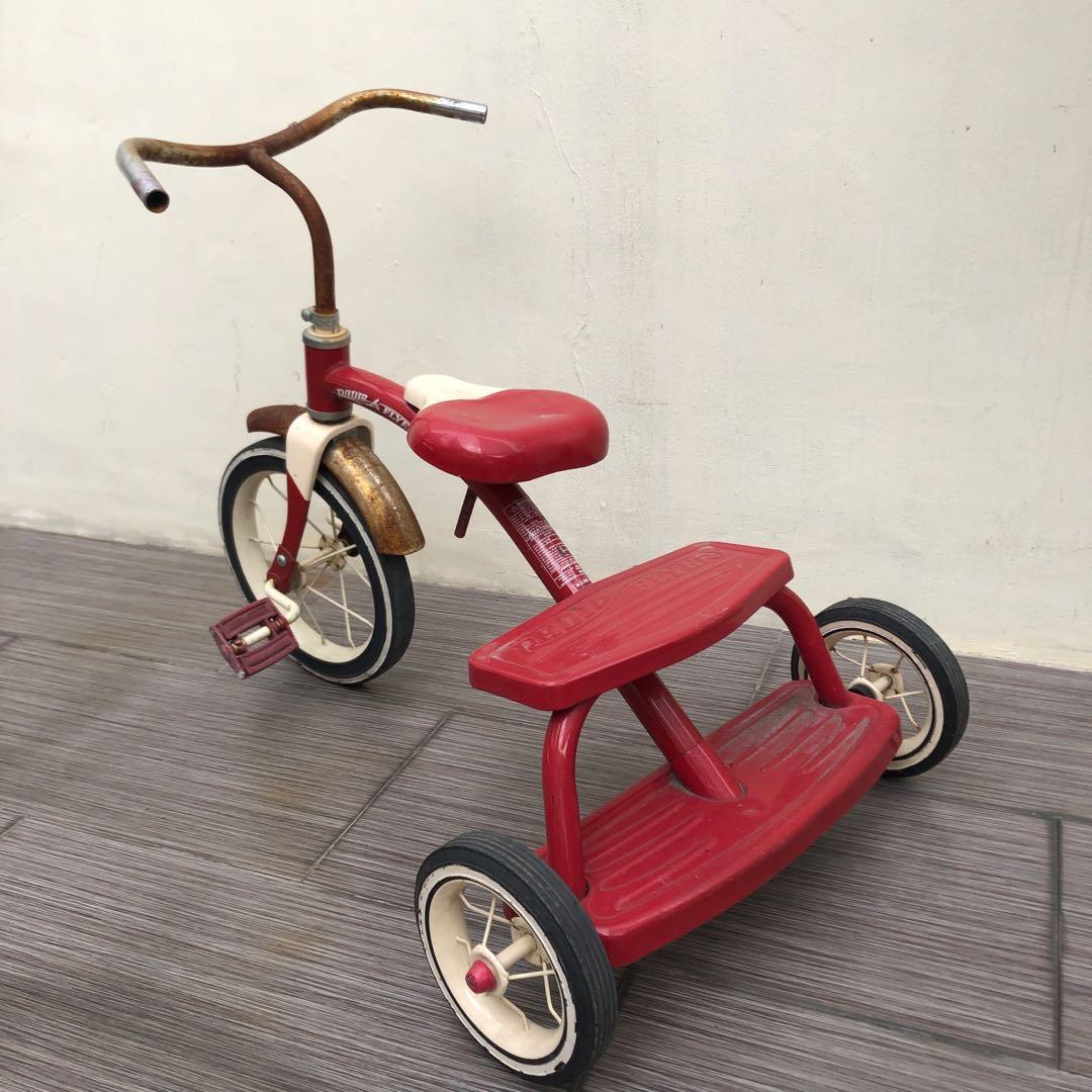 Classic Red Dual Deck Tricycle™