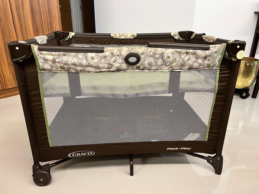 Graco pack and play playpen/crib, Babies & Kids, Baby Nursery & Kids