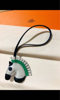 （分類：）位於 。 由 Gogolux 提交（商品編號 1160026169，圖片 1）。簡介： 。