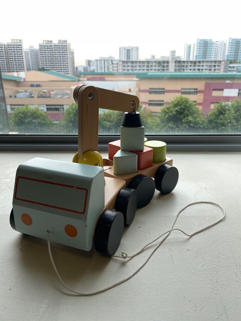 Ikea outlet mula crane