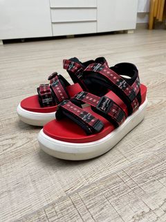 （分類：）位於 。 由 michaela.sells 提交（商品編號 1159933689，圖片 1）。簡介： 。