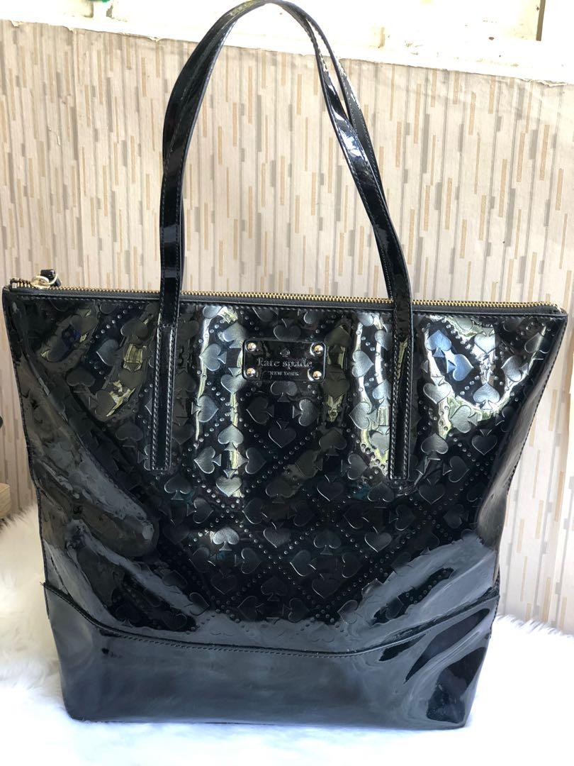 Kate Spade Large Tote, Luxury, Bags & Wallets on Carousell