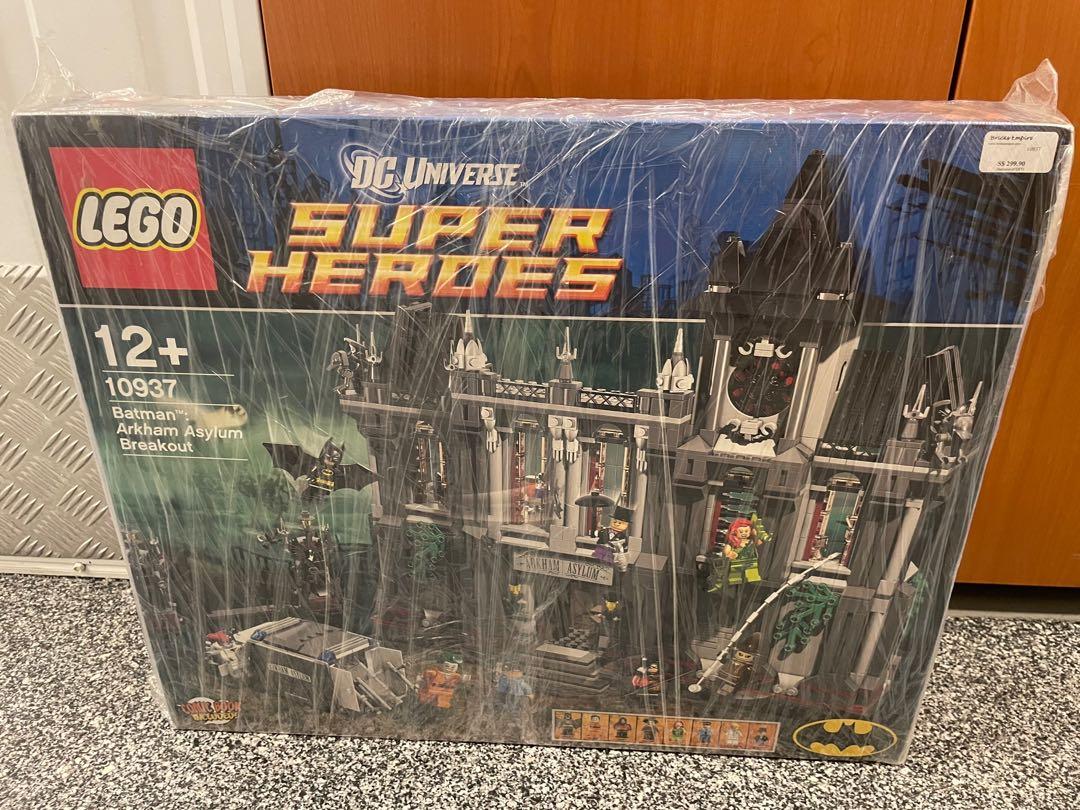 Lego 10937 - Batman Arkham Asylum Beeakout BNIB, Hobbies & Toys, Toys ...