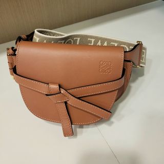 （分類：）位於 。 由 cm.lau 提交（商品編號 1159987560，圖片 1）。簡介： 。