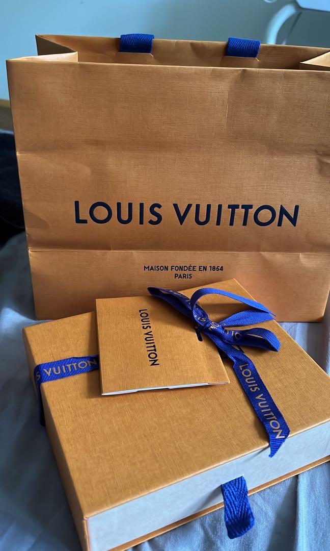 Shop Louis Vuitton TWIST Twist Xs Wallet (M63322) by Maisondesoeur