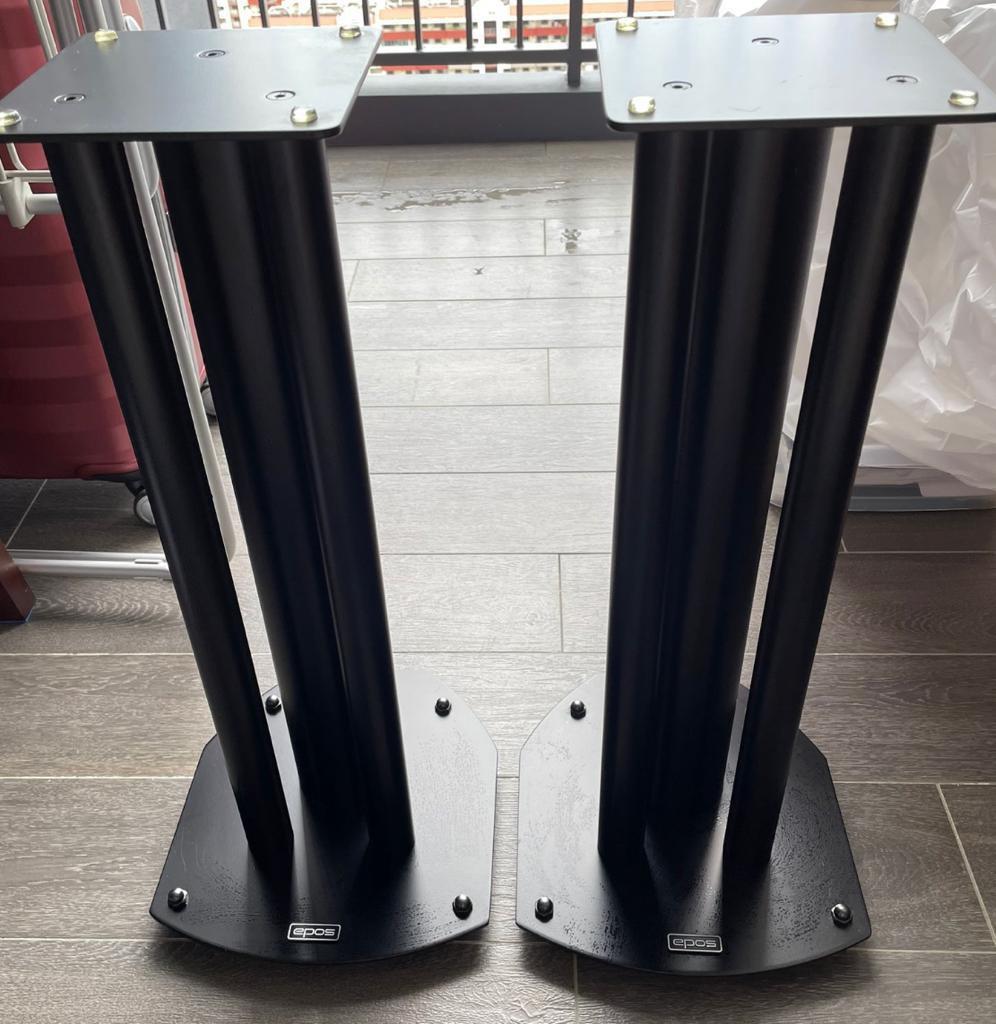 Monitor Audio II Gold stereophile audiophile standmount speaker with