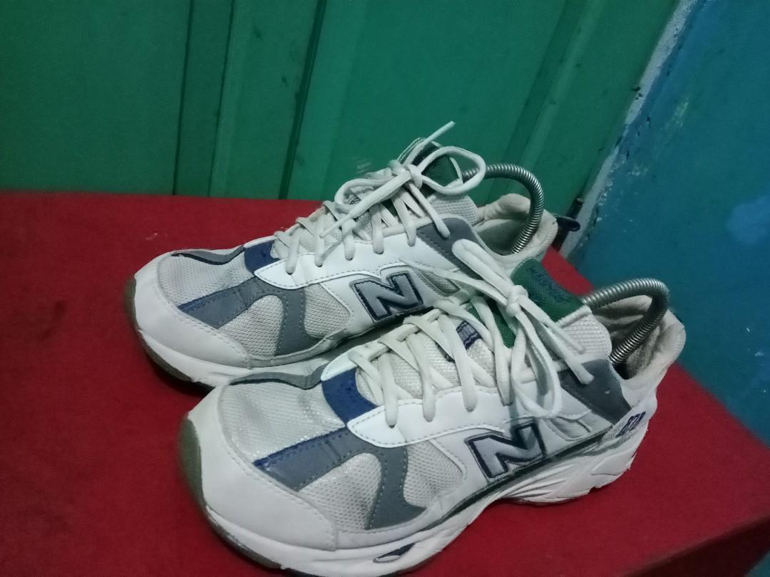 New balance 878, Fesyen Pria, Sepatu 