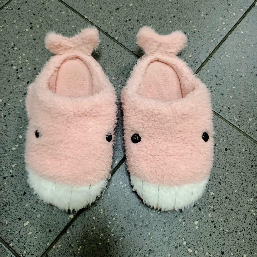 Pastel hotsell fluffy slippers