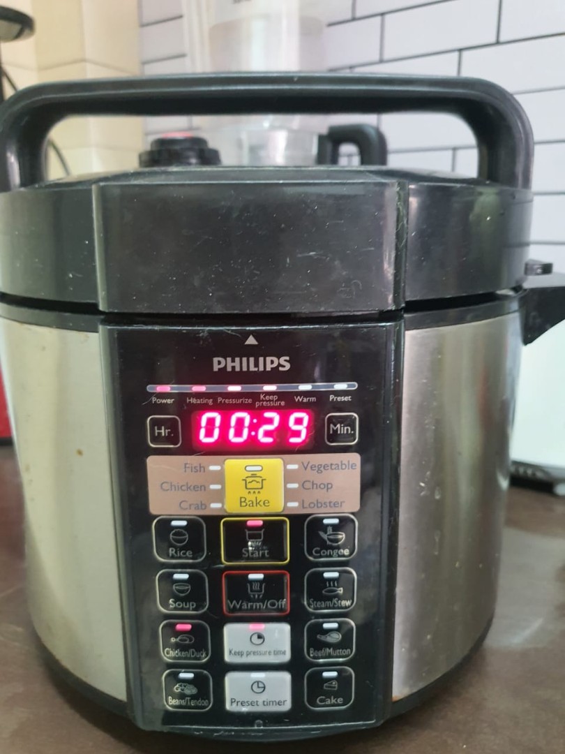 Philips HD2136 pressure cooker, TV & Home Appliances, Kitchen